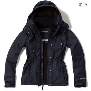 Abercrombie & Fitch Women's all season weather warrior Jacket NAVY